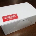 Krispy Kreme Doughnuts - 保冷剤を使用するドーナツ用の パッケージ。　　　　　2020.06.12