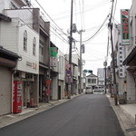 麪家ひばり - 麪家ひばり・一方通行の交差点から北堀橋方向にお店があります(2012.05)