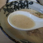麪家ひばり - 麪家ひばり・白湯ラーメン スープ(2012.05)