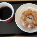 ミスタードーナツ - ホットコーヒー(275円)です。