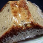 栄夏 - 帰る時に、シフォンケーキをプレゼントしてくれますた。とても大きな塊です。