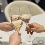 Grand rocher - シャンパンで乾杯