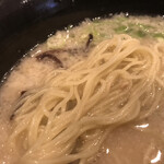 一成 - バリカタの細麺
