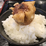 一成 - 揚げシューマイ オンザライス
      デカいです