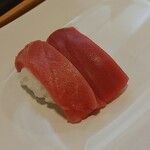 魚がし寿司 - 鮪の赤身です