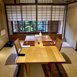 h Hiwatashi - 華美な設えをなくした質素な佇まい。京都らしい町屋のお部屋は心安らぎます。