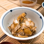 すし匠 - あさりのむき身小鉢のご飯