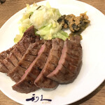 やみつきホルモン利久 - 牛タン定食３枚６切