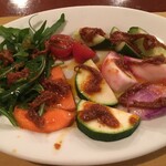 OSTERIA il FUOCO - 地物生野菜の自家製サルデッラ(辛い白魚のソース)かけ "サルデッラ"ハーフ　650円