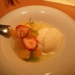 ヤマガタ サンダンデロ - 5.25訪問：ランチコース（1,800円）：パンナコッタ