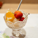 うを徳 - 2020.6 フルーツ盛り（台湾産グリーンライチ、米産レーニアチェリー、山形佐藤錦、鹿児島不知火、寒天）