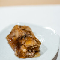 うを徳 - 2020.6 煮凝り（富津黒ムツのアラ、秋田蓴菜、長崎クラゲ、花山椒）