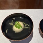 日本料理 とみなが - 中には白魚が