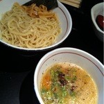ツケメン　タツ - ソルトンペッパーつけ麺