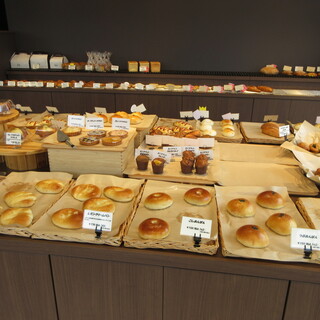 34 ベーカリー&カフェ_2