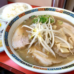 中華そば いもお - 肉入り大とライス中ニンニク