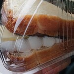 スペイン窯 パンのトラ - 小倉バターサンド  これは実に美味しかった❤️