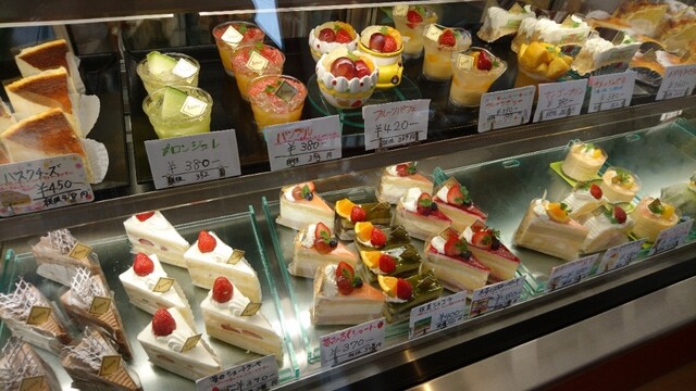 パティスリー ジュナ 備前一宮 ケーキ 食べログ