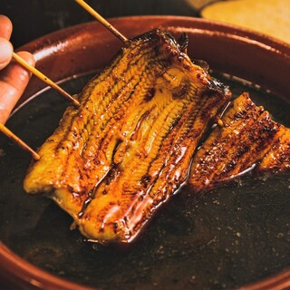 A popular eel dish made with extravagantly selected domestic extra-large eels.