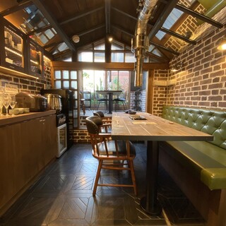 3階はお飲み物をご自身で作って頂く完全個室の貸し切り焼肉です