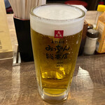 お好み焼 みっちゃん総本店 - 生ビール 中ジョッキ 500円。