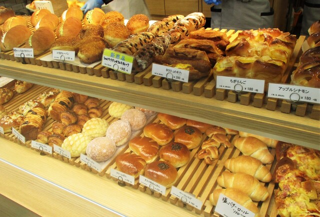シャンボール アズパーク店 Chambord 春田 パン 食べログ シャンボール アズパーク店 Chambord 春田 パン 食べログ