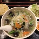 香港苑 - ランチの湯麺セット７００円
            