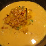 ユタの店 - 具には、わんたん・おくら・肉味噌・青菜・揚げ茄子・チーズ