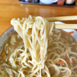 中華そば きい家 - 麺は中細麺　デフォは硬め　