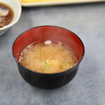 だるまの天ぷら定食 - 味噌汁