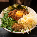 豚星。 - 台湾まぜそば 塩 麺少なめ