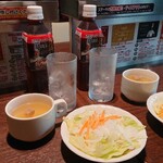 いきなりステーキ - ミニサラダ、スープ、ライスセット＆黒烏龍茶