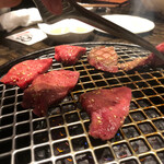 神戸牛焼肉&生タン料理 舌賛 - 