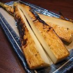 興 - 「まこも茸焼」：コリッコリッと心地よい食感と共に、夏草に似た香り♪