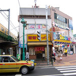 謝謝ラーメン - 韓流に浸食されている新大久保駅東側で頑張ってます。