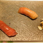 鮨 みや川 - 本マグロの赤身と中トロの食べ比べ(握り)／15000円コース料理