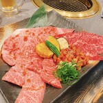 Sumibiyakiniku Shabushabu Kitazato - Aセット