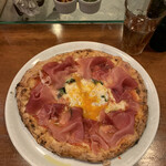 PIZZERIA MARITA - ビスマルク　1,800円
                        ウィルキンソン　350円