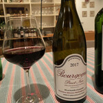 restaurant Noël - 赤ワイン。ブルゴーニュ。