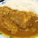 Satsuma Ya - トロトロに煮込まれた、黒豚の軟骨付きの肉の塊
