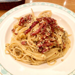 ピッコロヂヂ - 玉子とチーズとベーコンのスパゲッティ（生クリームを使わないタイプのカルボナーラ） 1530円