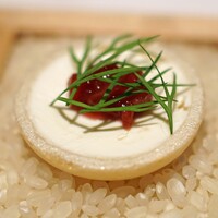 Convivio - クリームチーズとルバーブジャムの最中