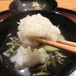 日本料理 太月 - フルコース１６５００円。鱧のお椀。ふんわりとした食感と広がる旨味がたまりません（╹◡╹）（╹◡╹）