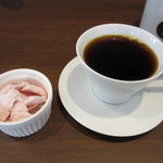 カフェ クロスポイント - 苺のアイスと珈琲