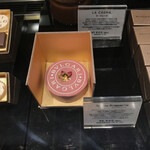ブルガリ イル・カフェ - 可愛いピンクのチョコ