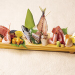 Assorted special sashimi (2-3 servings)
