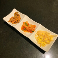 兜 麻布十番店 - ナムルとキムチ