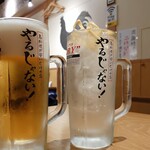 炭火もつ焼き専門 やるじゃない！ - 生ビールはスーパードライ