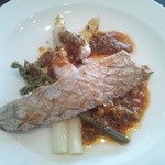 Chez Noue - 魚料理：太刀魚。その下にお野菜がたくさん！
