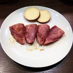 炭火焼肉ふじた - 特選カイノミ1800円。